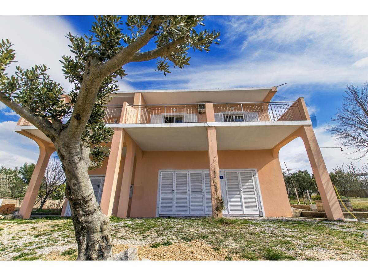 Apartments Dario Rovanjska Zewnętrze zdjęcie