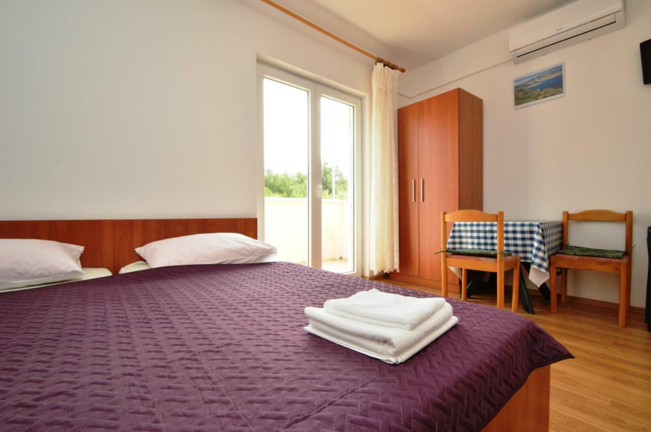 Apartments Dario Rovanjska Zewnętrze zdjęcie